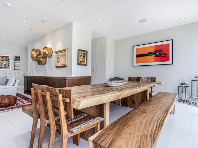 2000 S Bayshore Dr # 43, Miami FL 33133