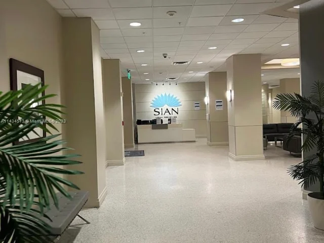 4001 S Ocean Dr, Hollywood FL 33019