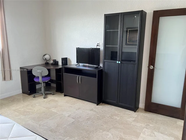 4001 S Ocean Dr, Hollywood FL 33019