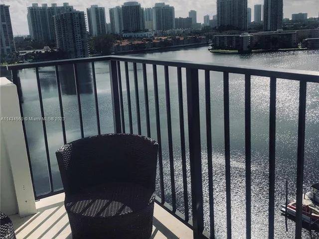 2780 NE 183rd St # 1414, Aventura FL 33160