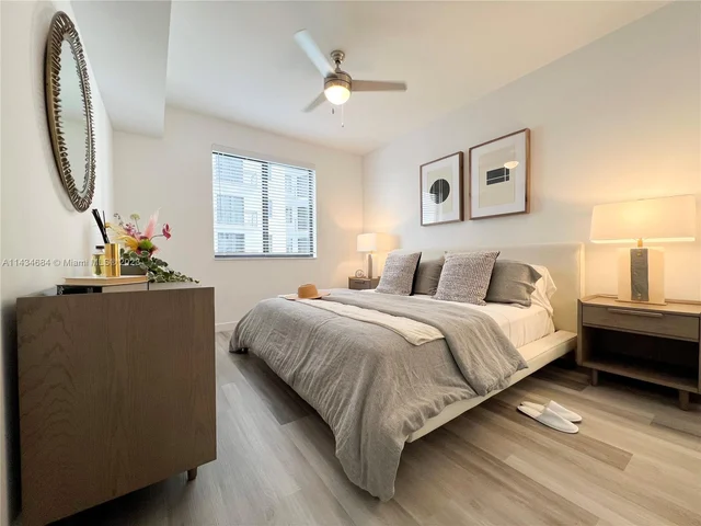 401 Hialeah Dr # 701, Hialeah FL 33010