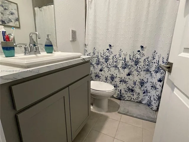 487 NE 4th Ln # 487, Florida City FL 33034