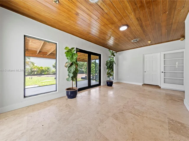 23705 SW 147th Ave, Homestead FL 33032