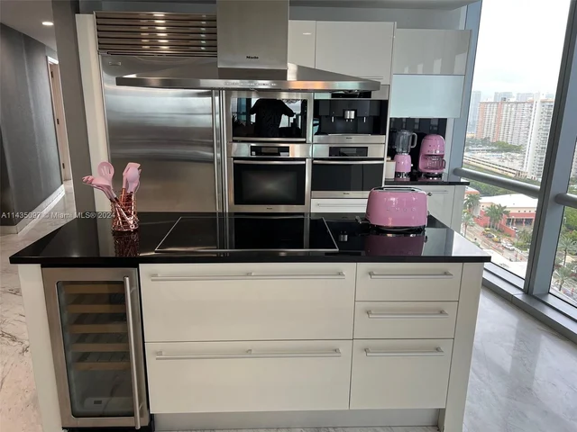 17121 Collins Ave # 2008, Sunny Isles Beach FL 33160