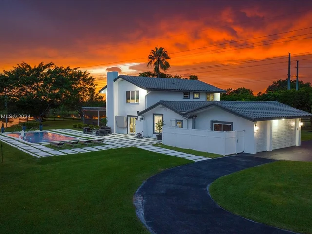 10890 La Reina Rd, Delray Beach FL 33446