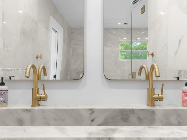 10890 La Reina Rd, Delray Beach FL 33446