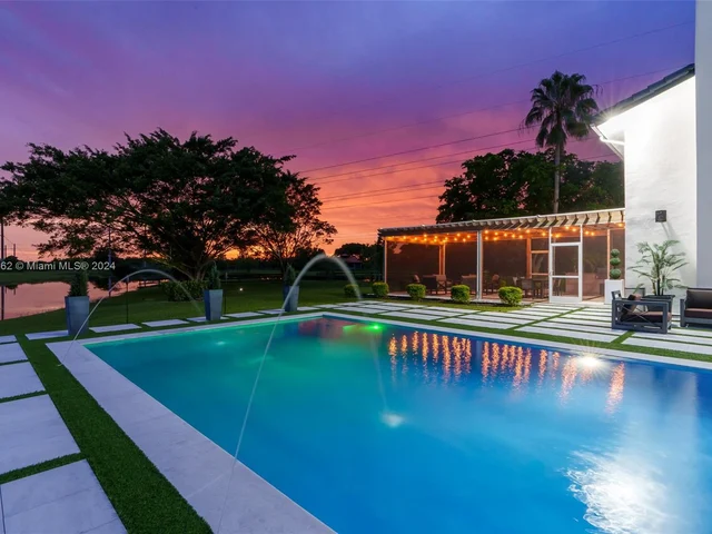 10890 La Reina Rd, Delray Beach FL 33446