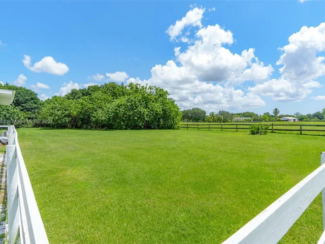 10890 La Reina Rd, Delray Beach FL 33446