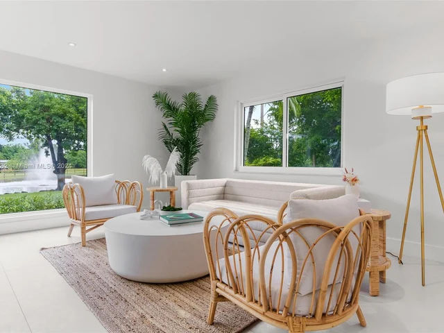 10890 La Reina Rd, Delray Beach FL 33446