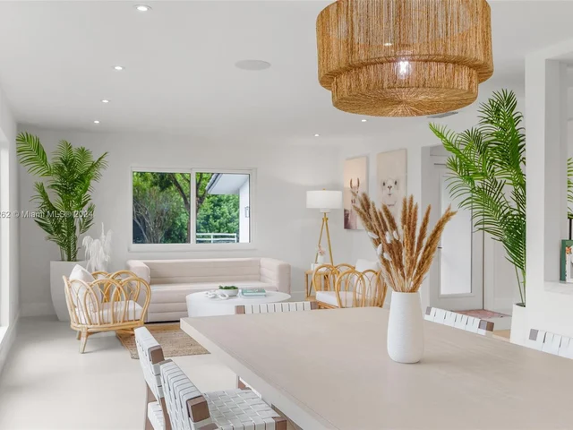 10890 La Reina Rd, Delray Beach FL 33446