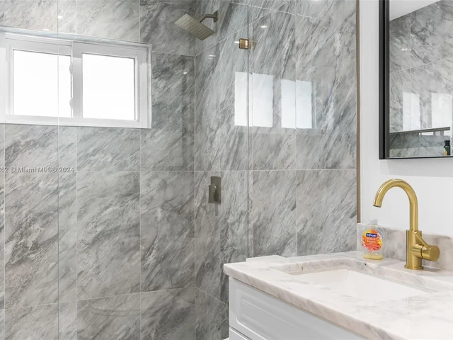 10890 La Reina Rd, Delray Beach FL 33446