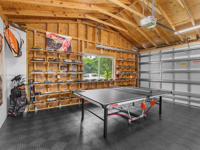 10890 La Reina Rd, Delray Beach FL 33446