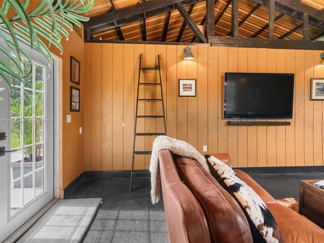 10890 La Reina Rd, Delray Beach FL 33446