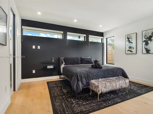 277 NW 43rd St, Miami FL 33127