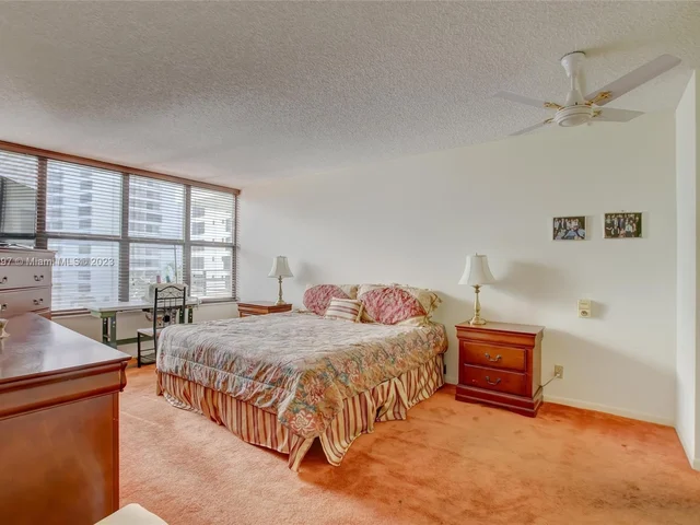 2500 Parkview Dr # 820, Hallandale Beach FL 33009