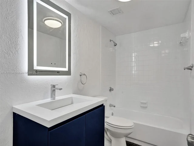 1101 River Reach Dr # 109, Fort Lauderdale FL 33315