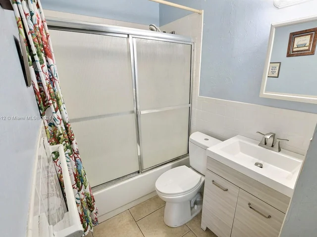 341 NW 52nd St, Oakland Park FL 33309