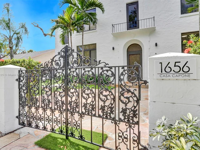 1656 Polk St # 1, Hollywood FL 33020