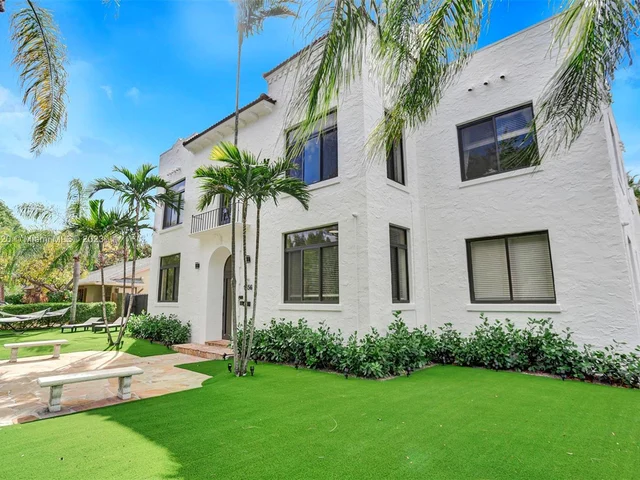 1656 Polk St # 1, Hollywood FL 33020