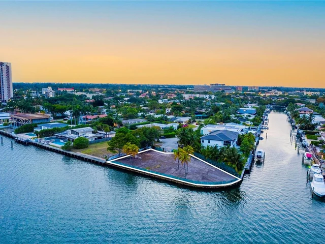 11400 N Bayshore Drive, North Miami FL 33181