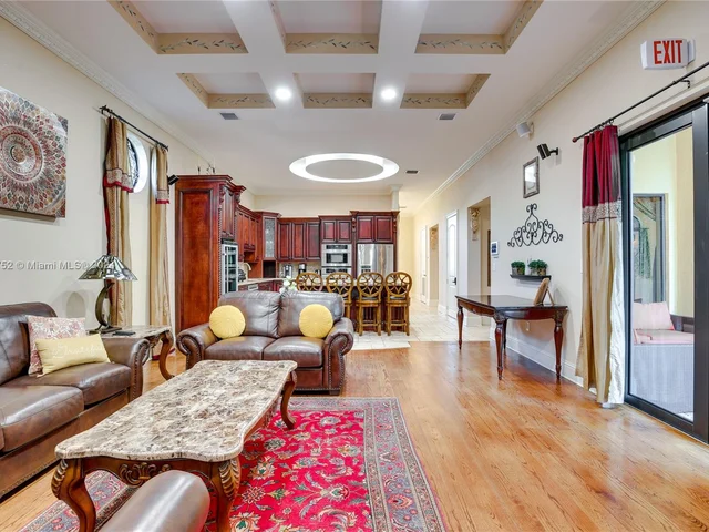 1630 Mayo St, Hollywood FL 33020