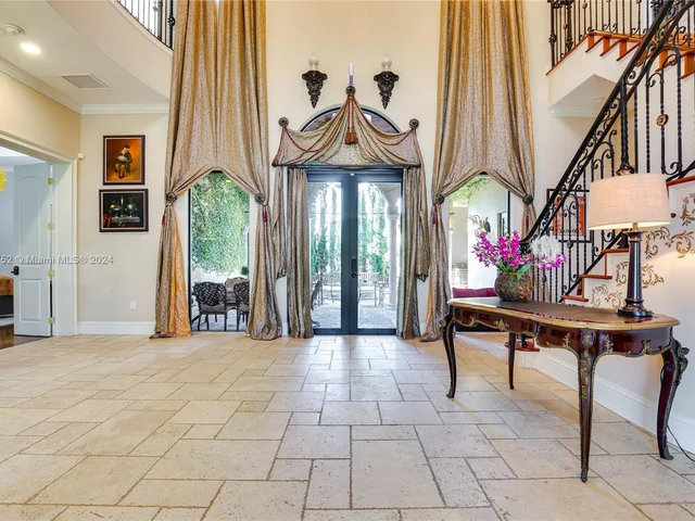 1630 Mayo St, Hollywood FL 33020