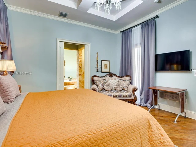 1630 Mayo St, Hollywood FL 33020