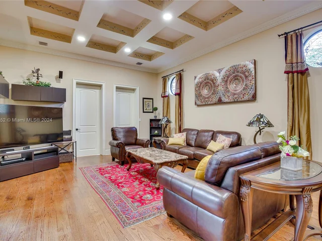 1630 Mayo St, Hollywood FL 33020