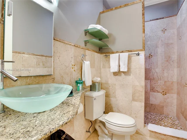 1630 Mayo St, Hollywood FL 33020