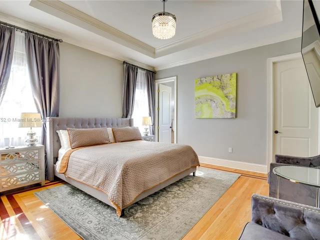 1630 Mayo St, Hollywood FL 33020