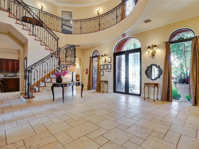 1630 Mayo St, Hollywood FL 33020