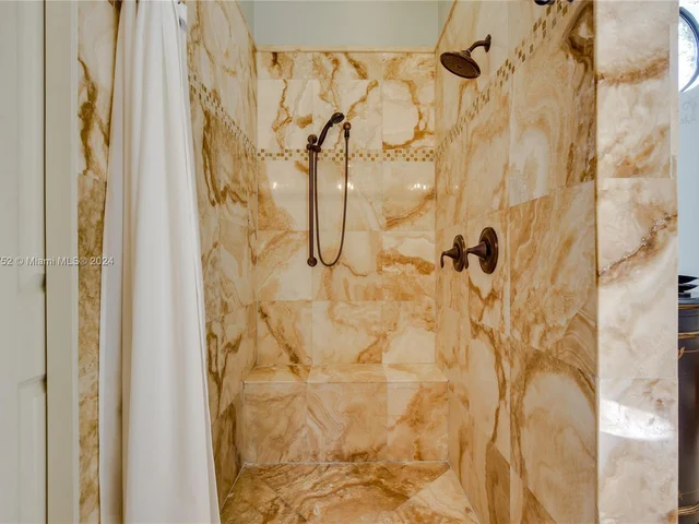 1630 Mayo St, Hollywood FL 33020