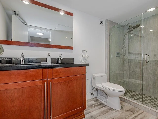 2301 Collins Ave # 1532, Miami Beach FL 33139