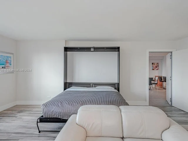 2301 Collins Ave # 1532, Miami Beach FL 33139