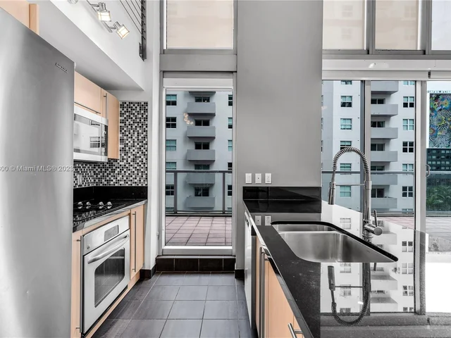 1111 SW 1st Ave, Miami FL 33130