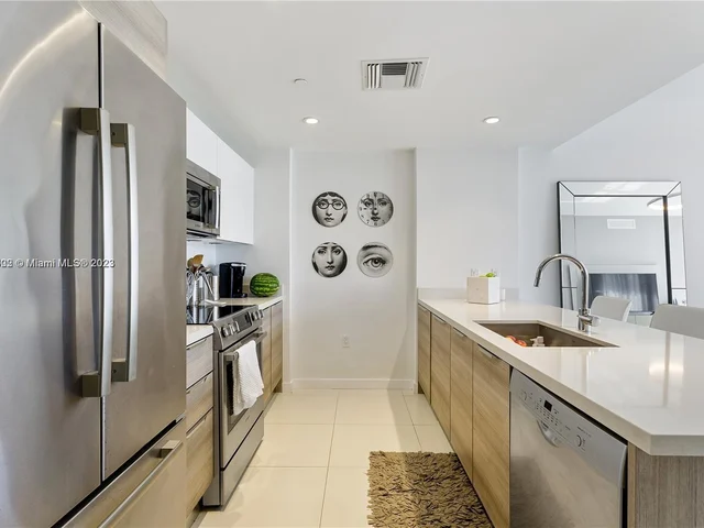 9940 W Bay Harbor Dr, Bay Harbor Islands FL 33154