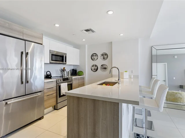 9940 W Bay Harbor Dr, Bay Harbor Islands FL 33154