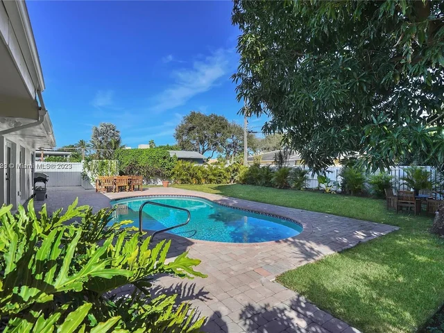 948 NE 26th Ave, Pompano Beach FL 33062