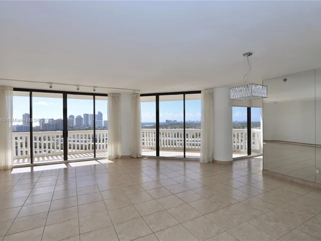 2000 Island Blvd # 1902, Aventura FL 33160