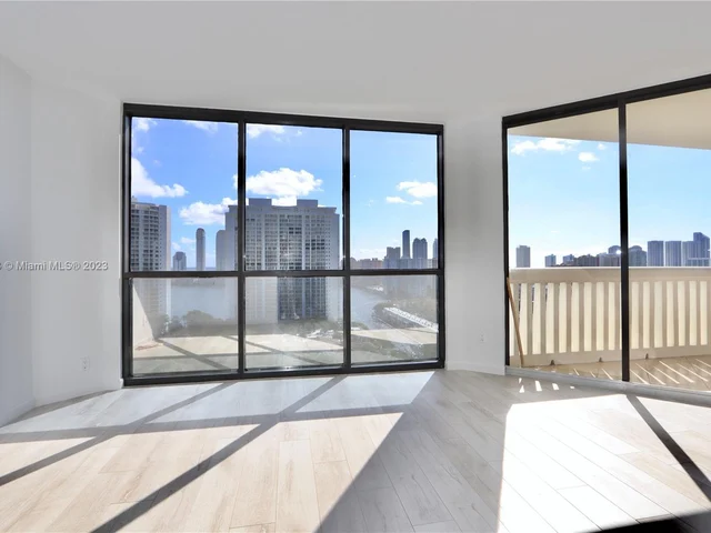 2000 Island Blvd # 1902, Aventura FL 33160