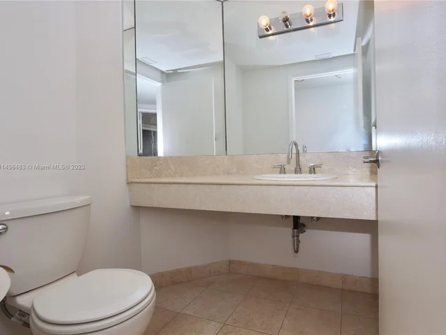 2000 Island Blvd # 1902, Aventura FL 33160