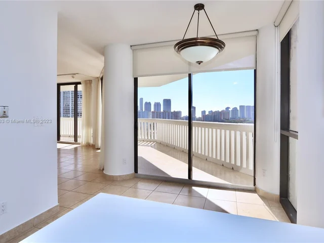 2000 Island Blvd # 1902, Aventura FL 33160