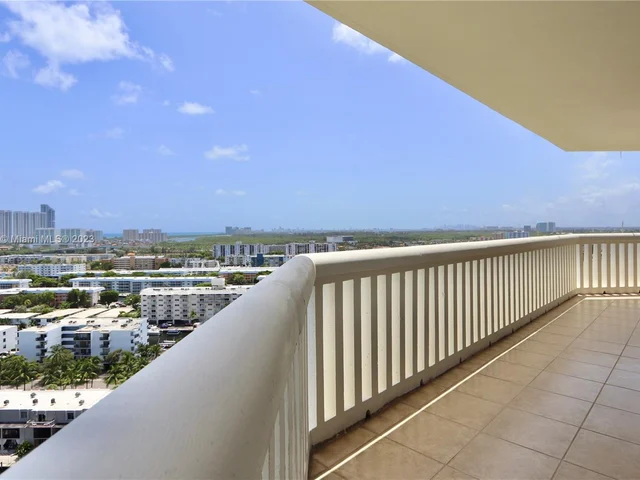 2000 Island Blvd # 1902, Aventura FL 33160