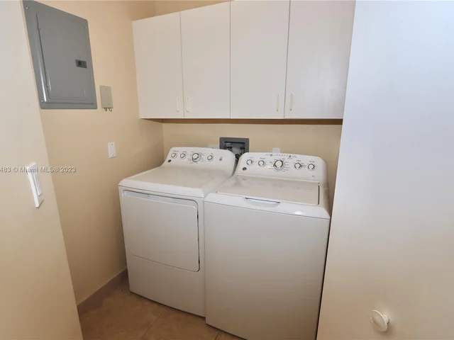 2000 Island Blvd # 1902, Aventura FL 33160