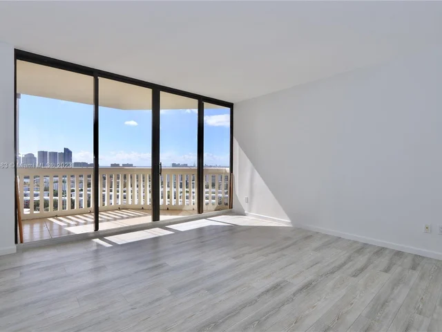 2000 Island Blvd # 1902, Aventura FL 33160