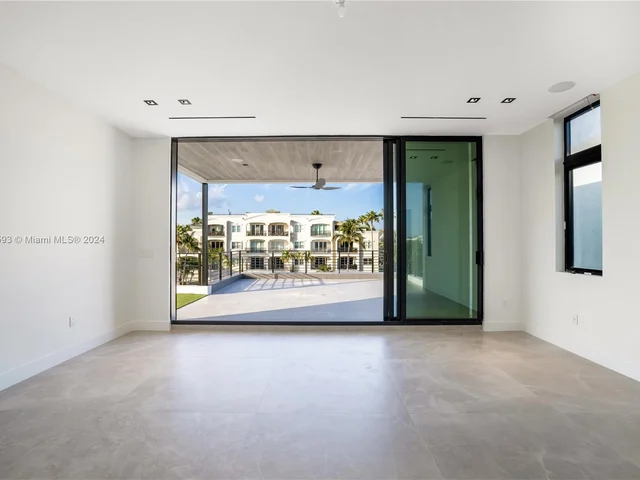 2719 NE 14 St, Fort Lauderdale FL 33304