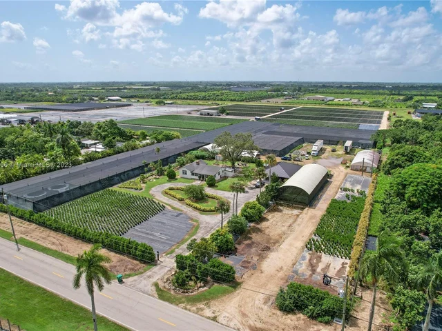 19970 SW 264th St, Homestead FL 33031