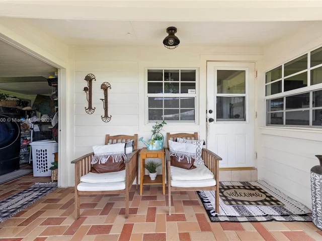 19970 SW 264th St, Homestead FL 33031