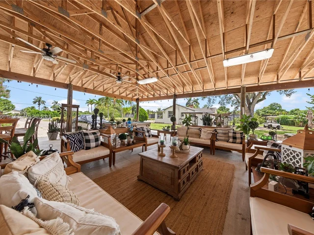 19970 SW 264th St, Homestead FL 33031