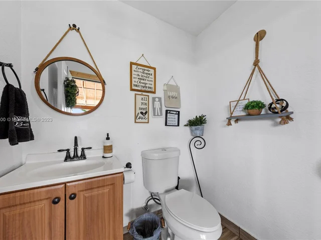 19970 SW 264th St, Homestead FL 33031